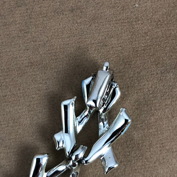 Coro Pegasus Blue Linked Vines 7.25  inch Bracelet - Picture 3 of 6